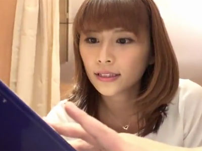 イケメン男についつい性欲が沸いてしまい→逆に襲っちゃうセクシーお姉さん