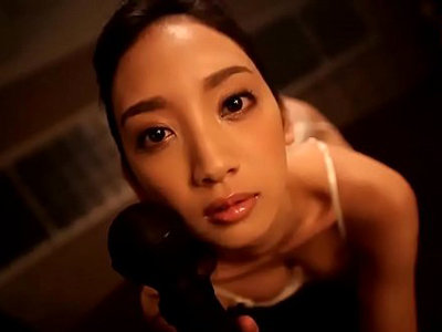 イッてもイッても終わらぬピストンに連続絶頂する美形