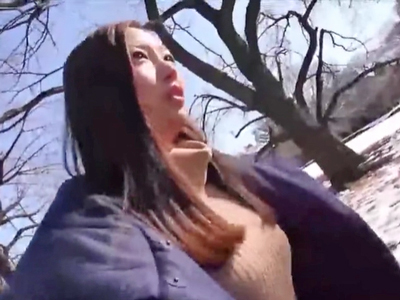 男優が気持ちよすぎて思わず暴発しちゃうハメ撮りエッチ