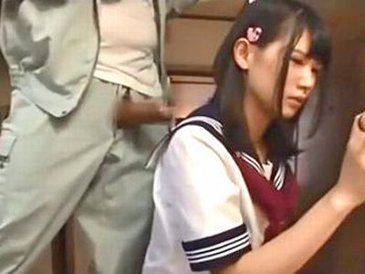 誰もいない自宅を狙ってやってきた電気修理技師にレイプされるJK様