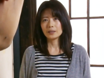 身体の相性が悪い旦那を捨て性欲を満たしてくれる絶倫男との生活を選択する淫乱熟女妻