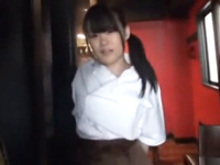 開店準備中の飲食店内に乱入→隠れデカパイな看板娘JDと生ハメパコ