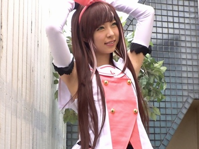 ガチで可愛い24歳素人レイヤーとオフパコ！始まったら中出しまで許容しちゃうセクシー美少女